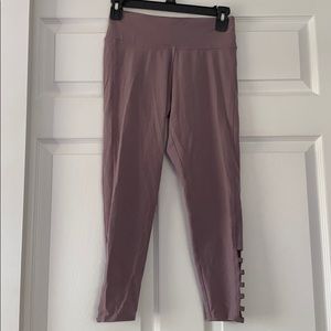 Victoria’s Secret activewear capris leggings